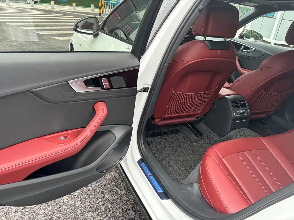 Audi A4L — миниатюра 11