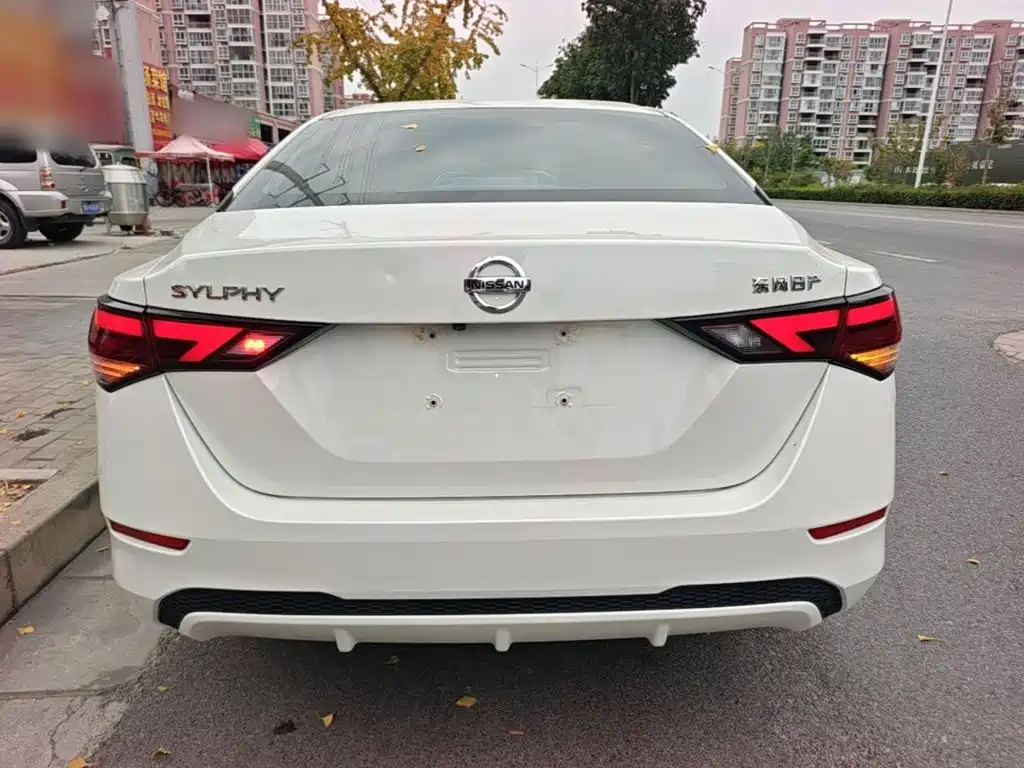 Nissan Sylphy — миниатюра 6