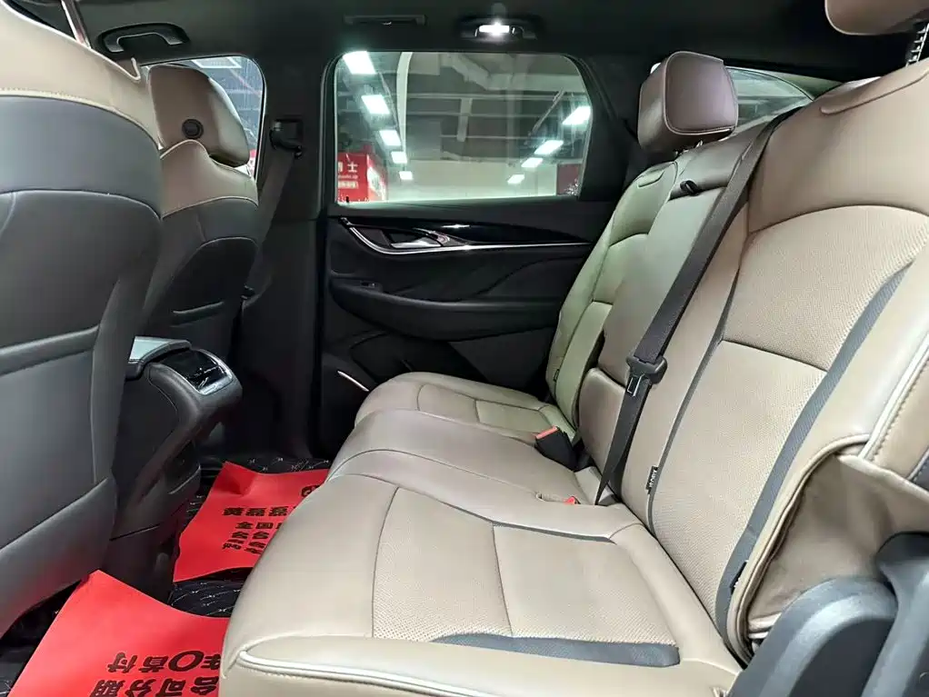 Buick Enclave — миниатюра 9