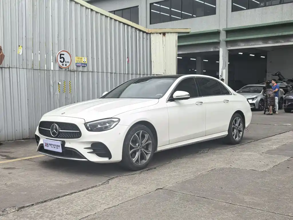 Mercedes-Benz E-Class 2023