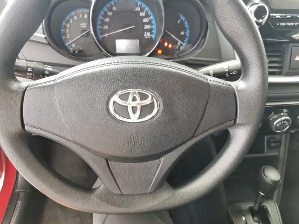 Toyota Yaris L — миниатюра 11