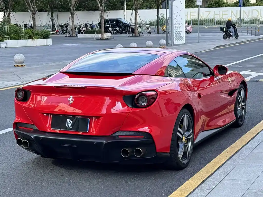 FERRARI PORTOFINO