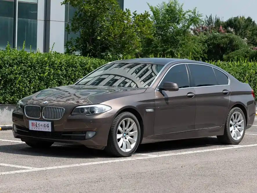 BMW 5 Series — миниатюра 2