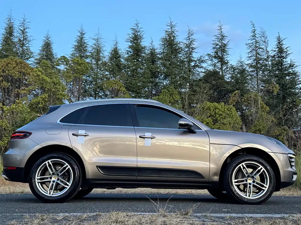 Porsche Macan — миниатюра 18