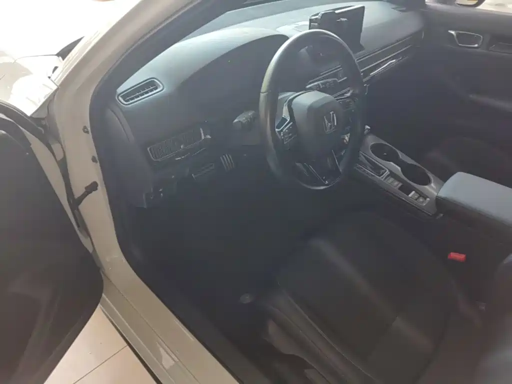 Honda Civic — миниатюра 16