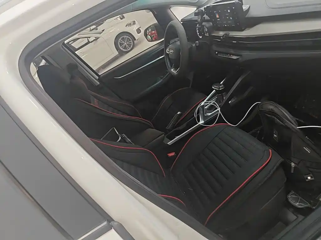 Geely Vision X3 — миниатюра 25