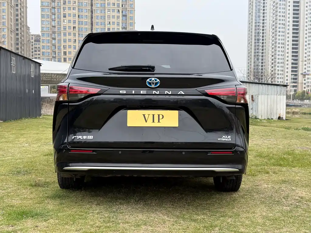 Toyota Sienna 2021 2.5L Luxury