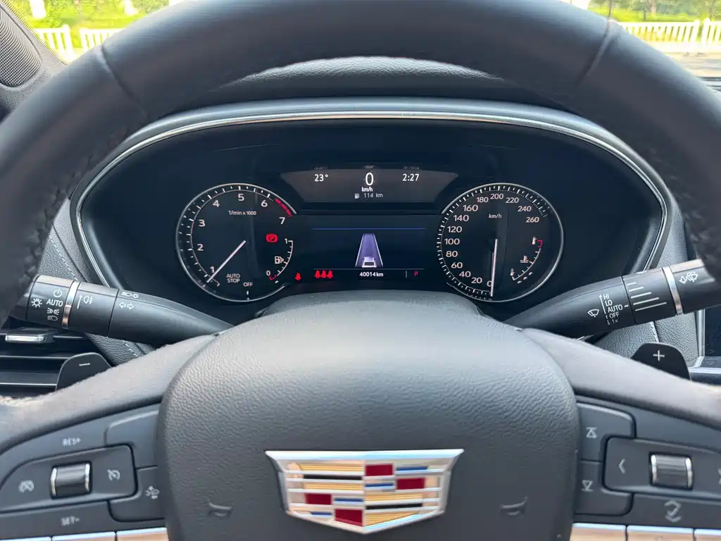Cadillac CT5 — миниатюра 13