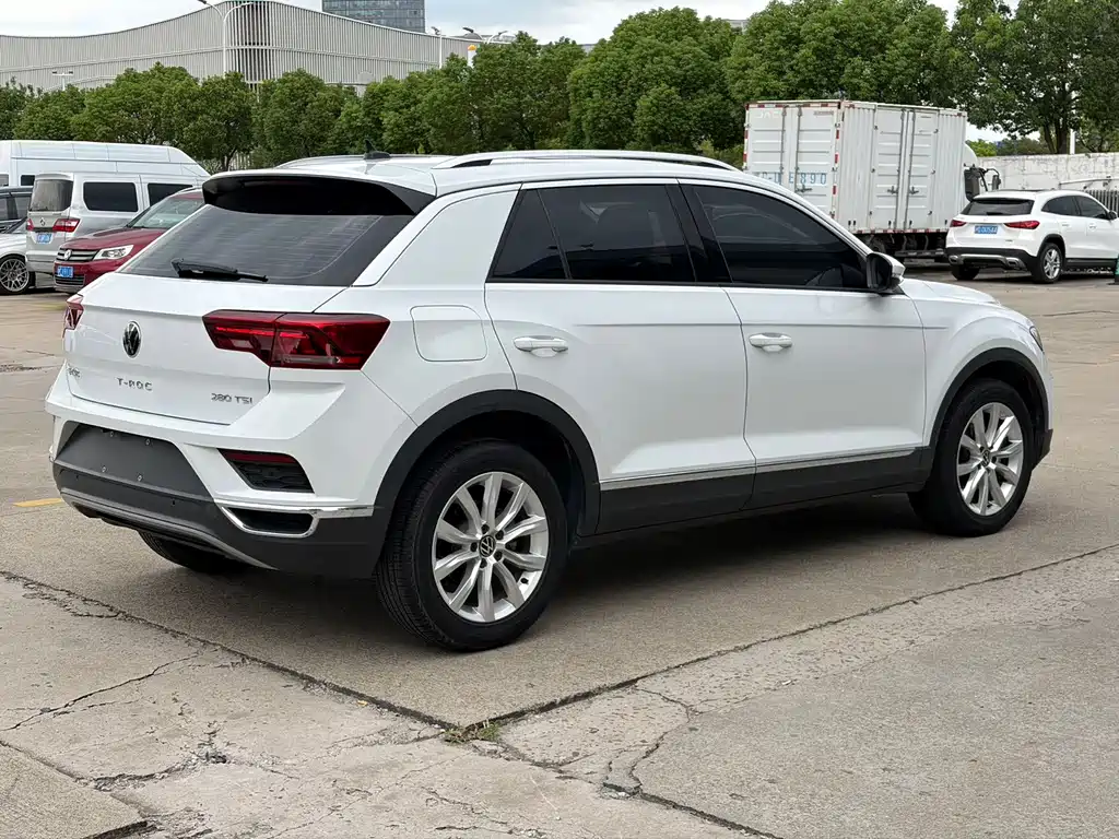 Volkswagen T-Roc — миниатюра 5