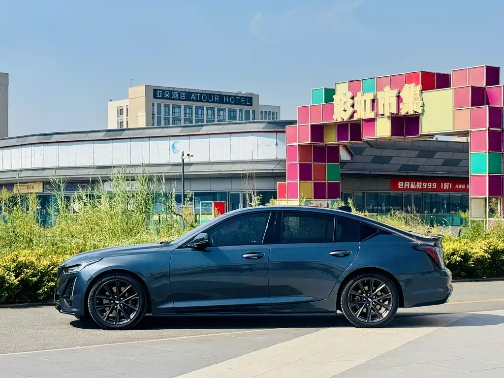 Cadillac CT5 — миниатюра 3