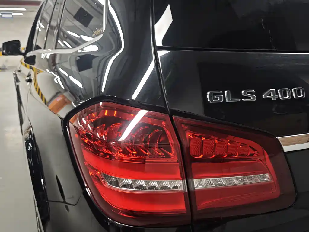 Mercedes-Benz GLS — миниатюра 9