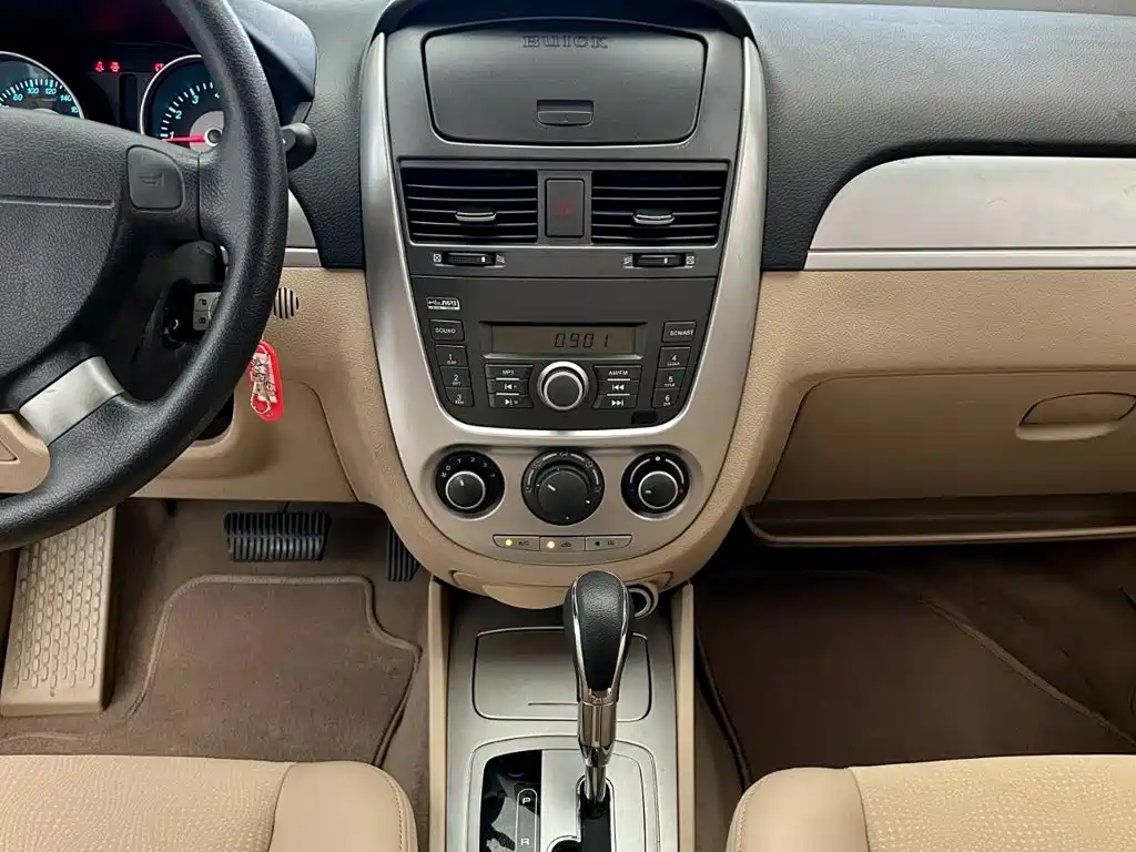 Buick Excelle — миниатюра 9