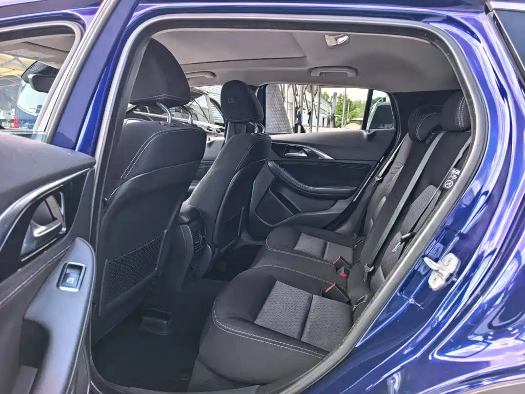 Infiniti QX30 — миниатюра 11