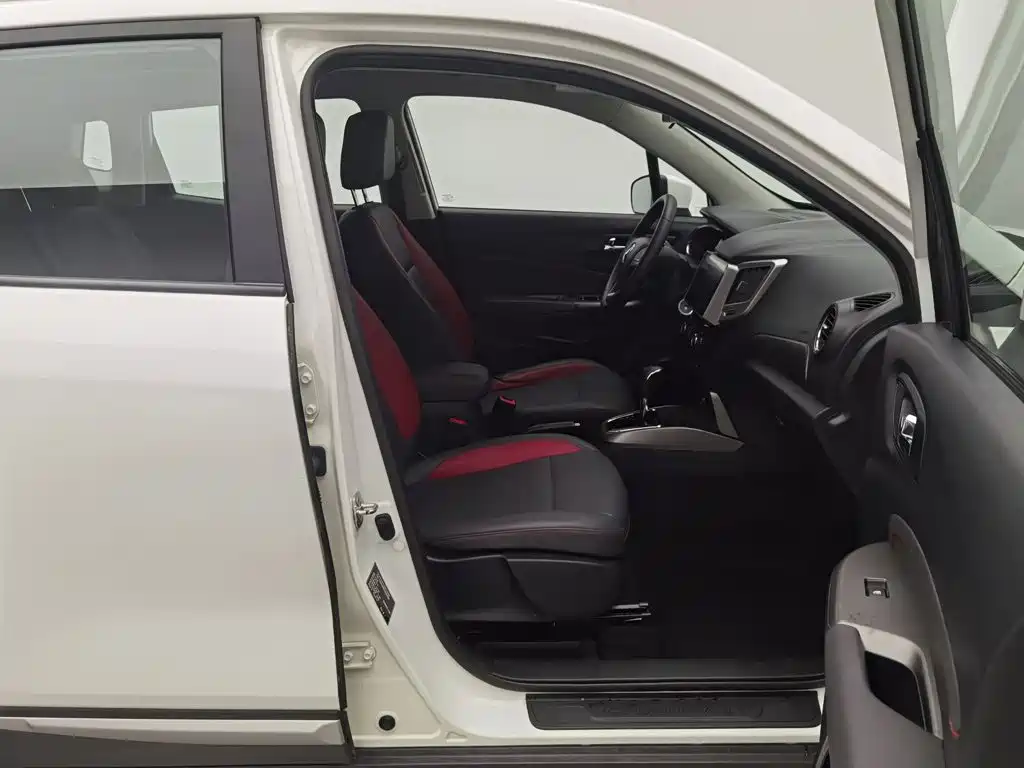 Changan CS15 — миниатюра 23