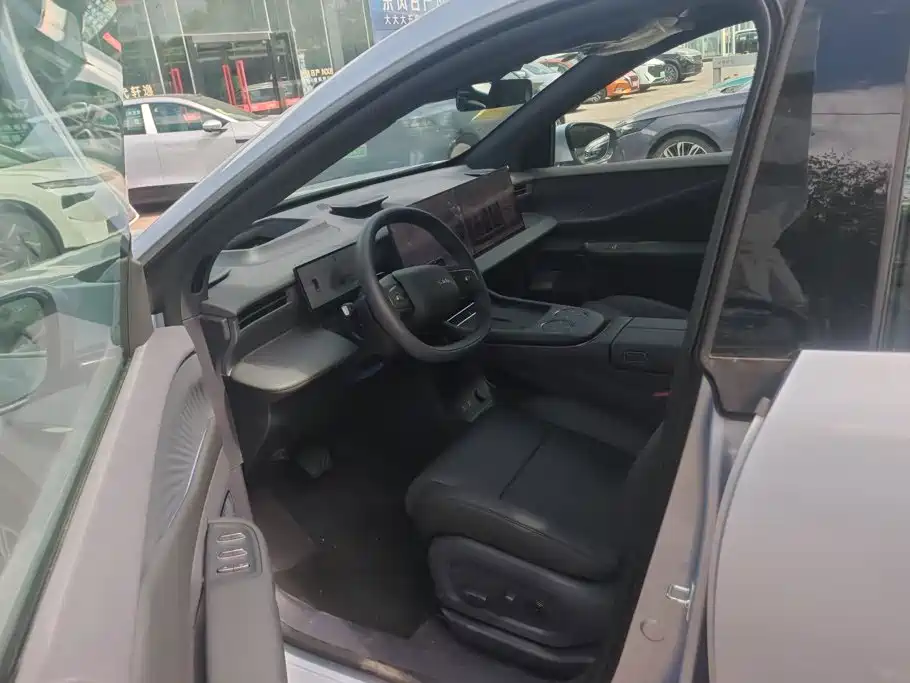 Nissan NX8 — миниатюра 9