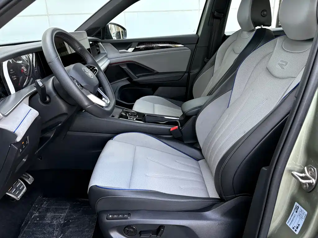 Volkswagen Tayron 2025 L 380TSI Luxury Easy