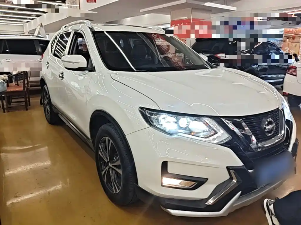 Nissan X-Trail — миниатюра 4