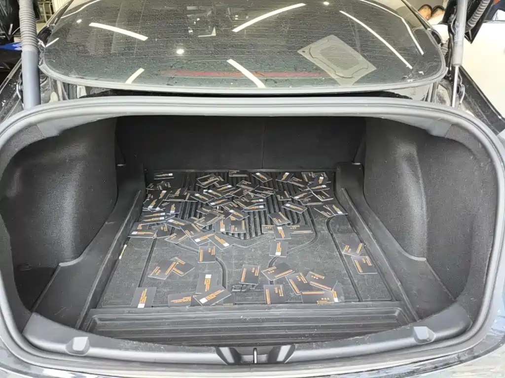 Tesla Model 3 — миниатюра 19