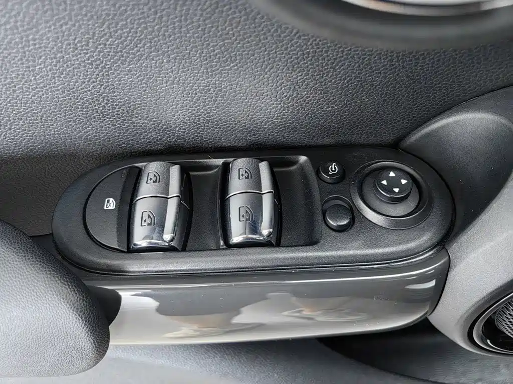 MINI Mini — миниатюра 9