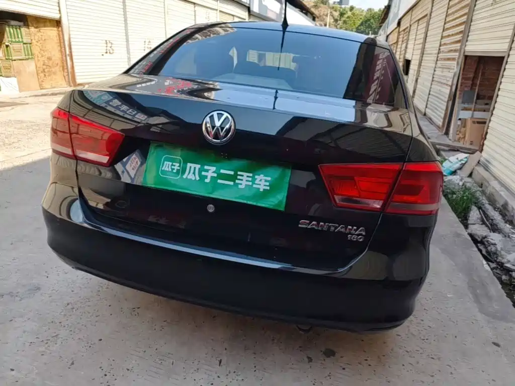 Volkswagen Santana — миниатюра 6