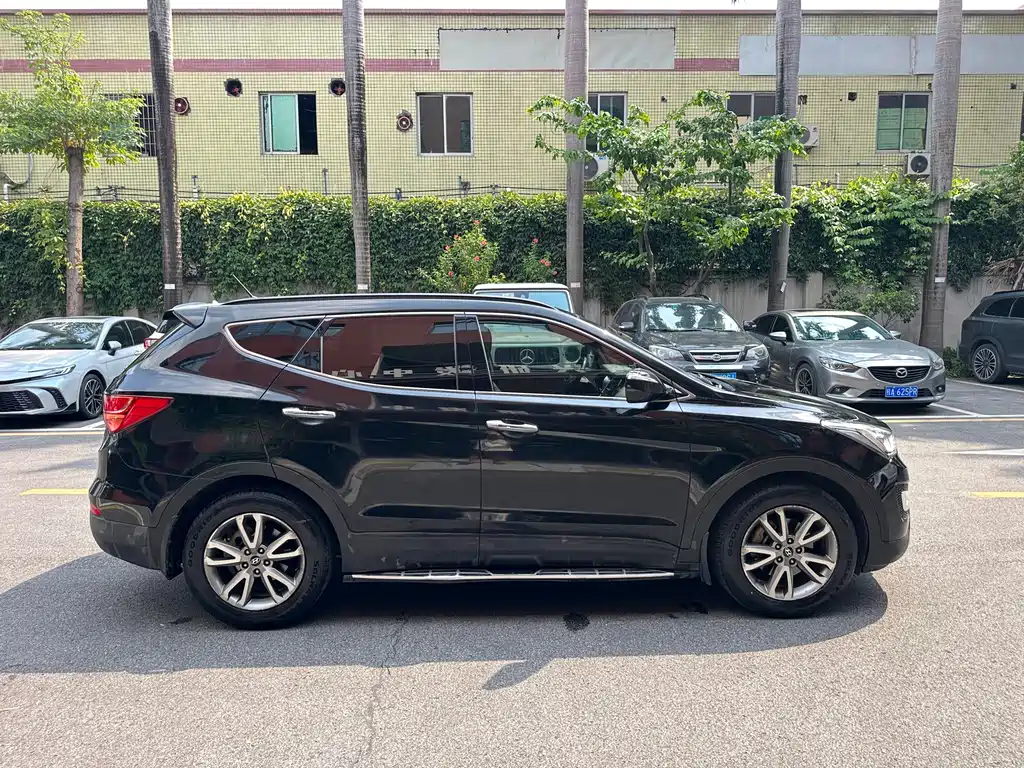 Hyundai Santa Fe (Import) — миниатюра 22