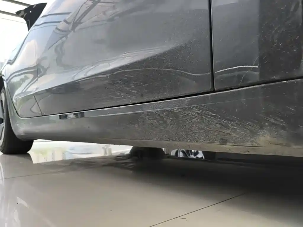 Tesla Model 3 — миниатюра 21