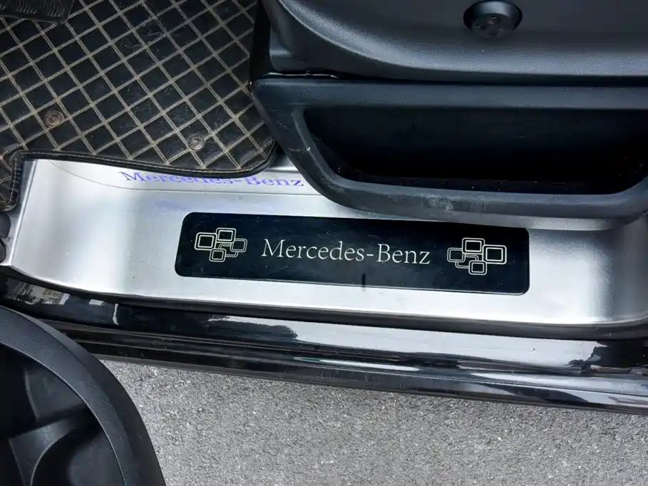 Mercedes-Benz V-Class — миниатюра 6