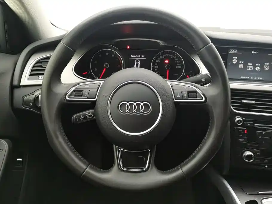 Audi A4L — миниатюра 15