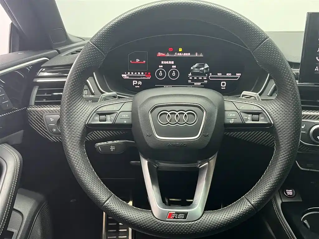 AUDI RS 5