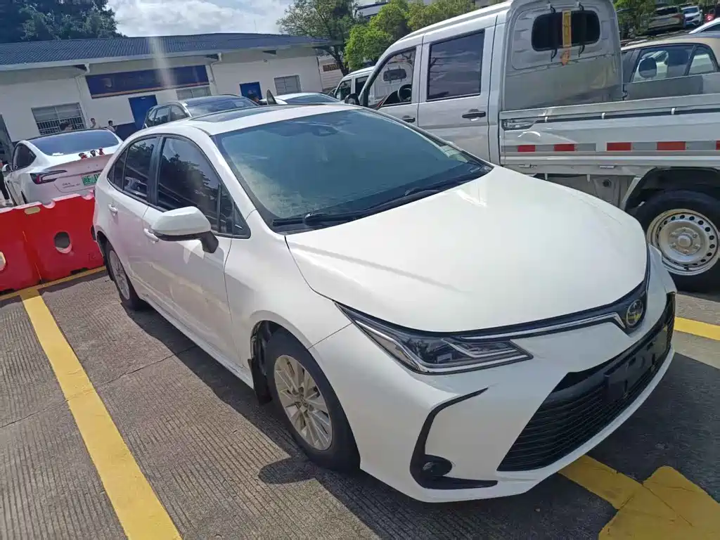 Купить Toyota Corolla