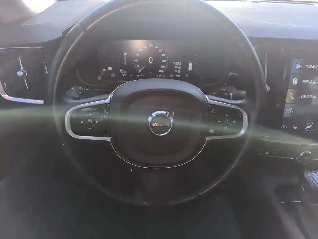 Volvo S90 2018 T4