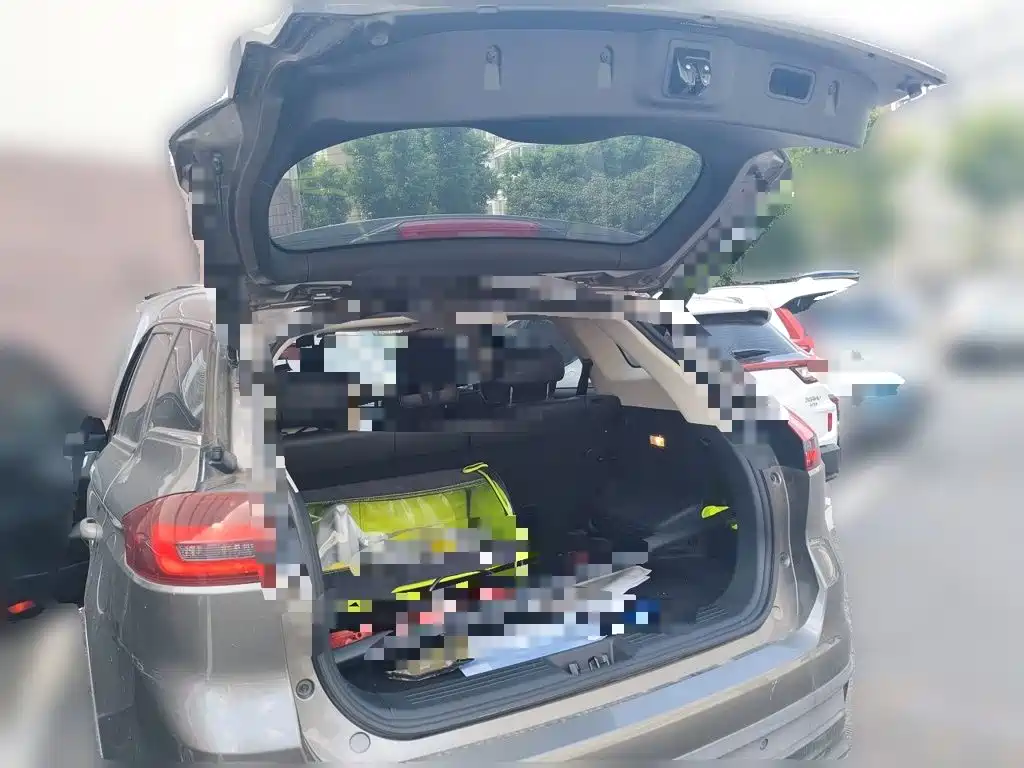 Geely Boyue — миниатюра 16