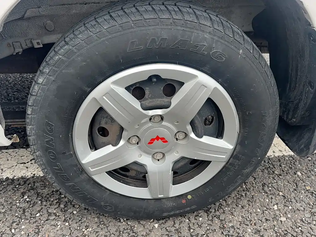 Wuling Hongguang — миниатюра 13