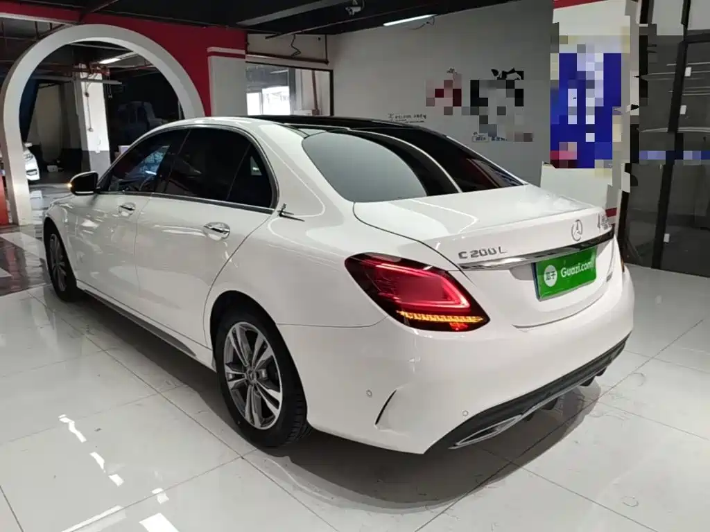 Mercedes-Benz C-Class — миниатюра 5