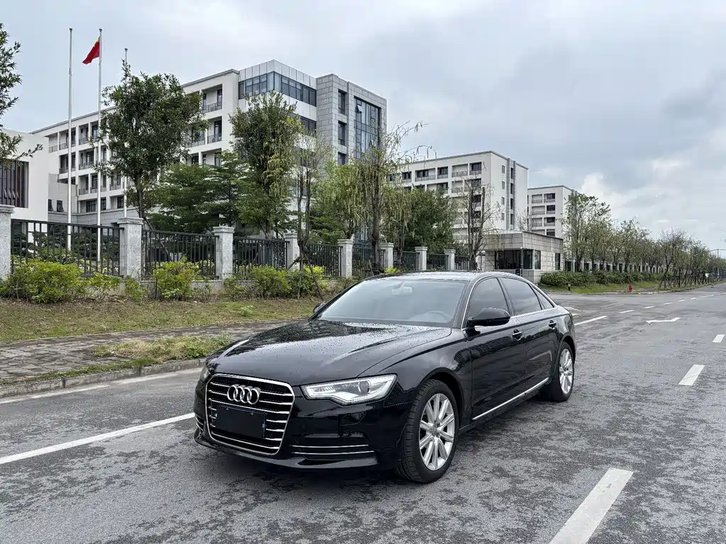 Купить Audi A6L
