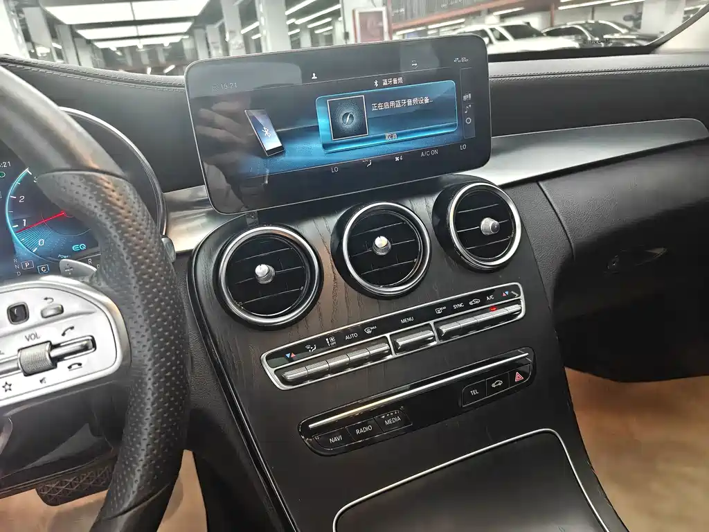 Mercedes-Benz C-Class — миниатюра 12
