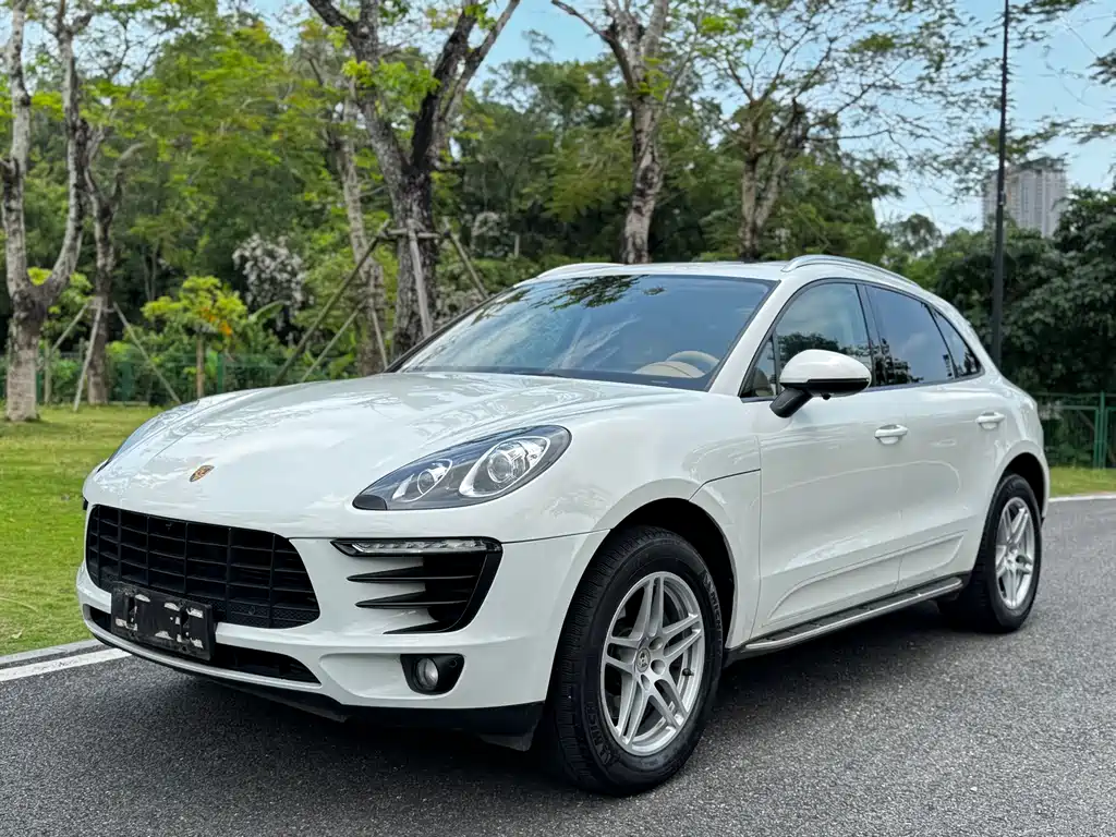 Porsche Macan 2016