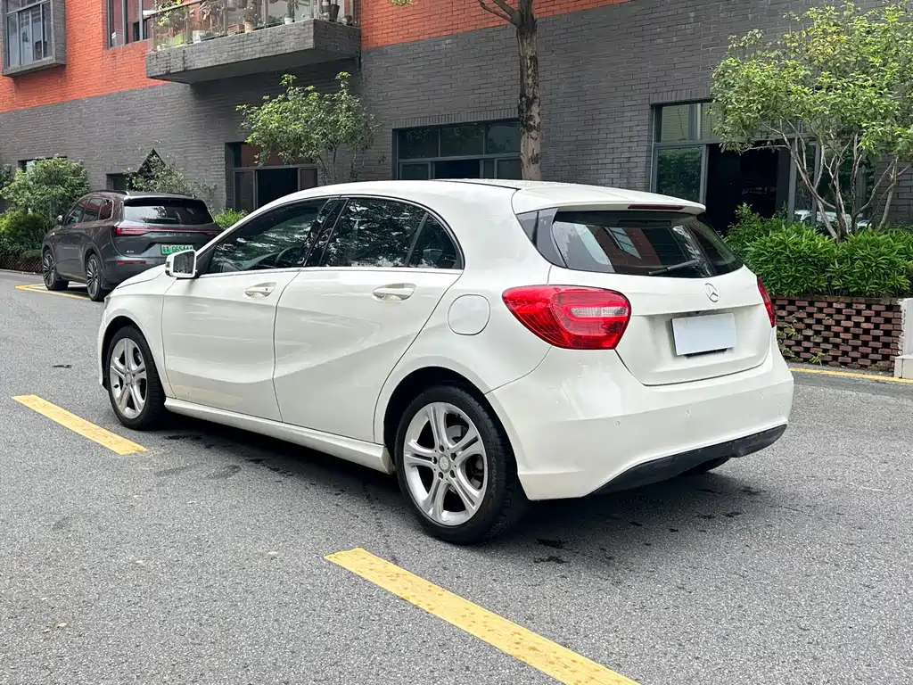 Mercedes-Benz A-Class (Import) — миниатюра 7