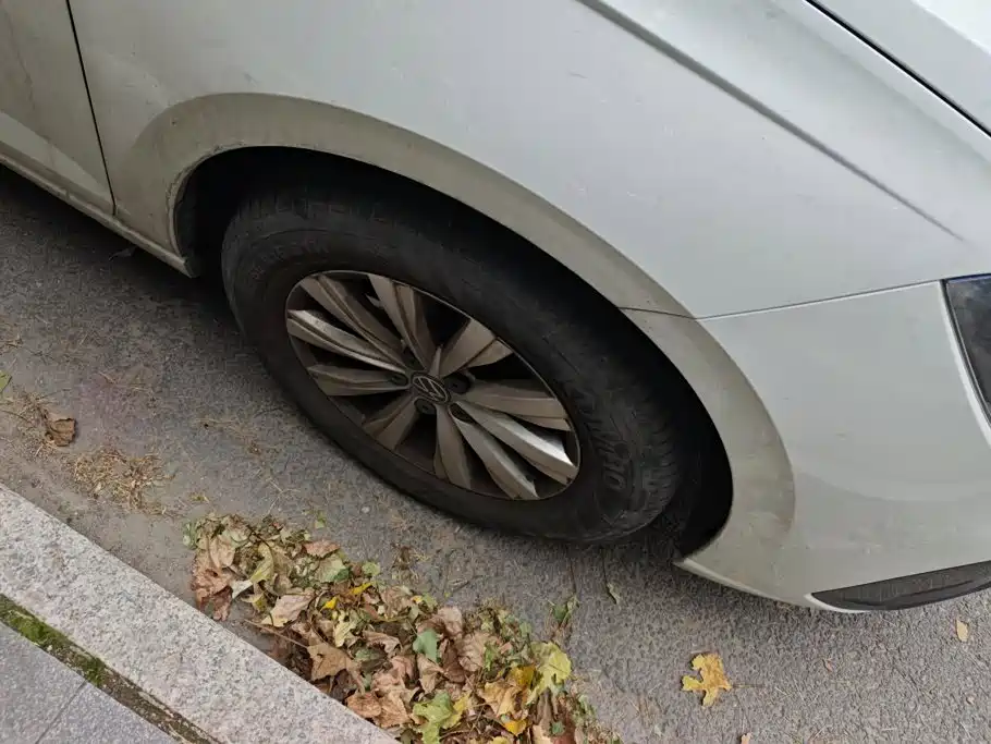 Volkswagen Lavida — миниатюра 6