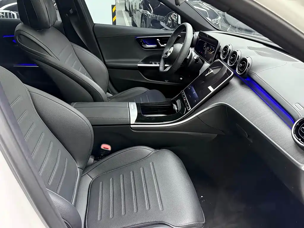 Mercedes-Benz C-Class — миниатюра 4