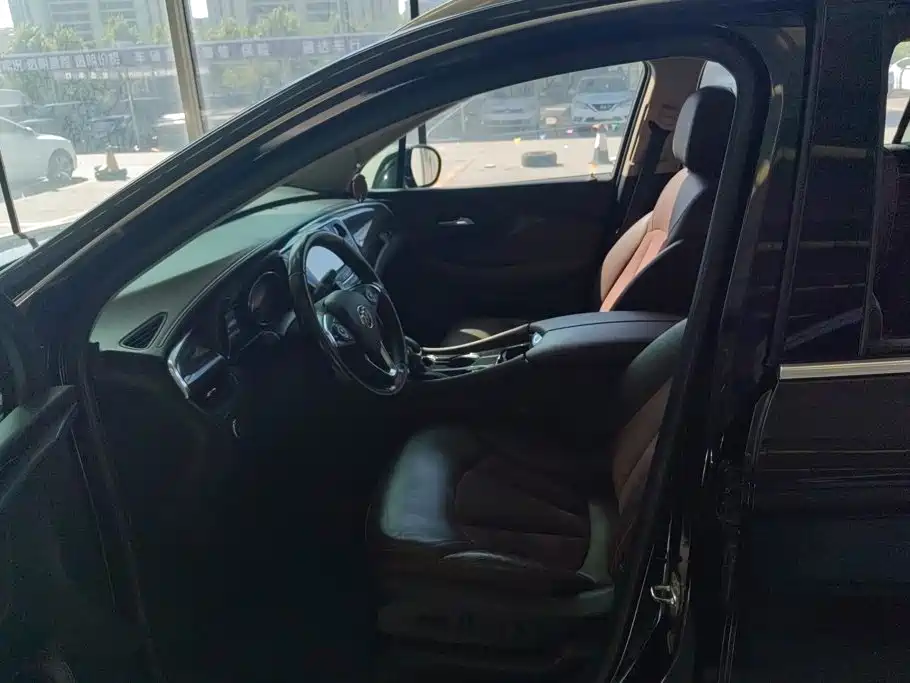 Buick Envision Plus — миниатюра 9