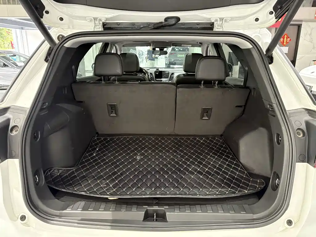 Chevrolet Equinox 535T Drive Realm Edition, фото 18