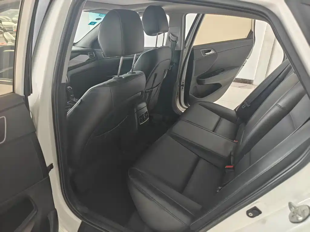 Hyundai Mistra — миниатюра 10