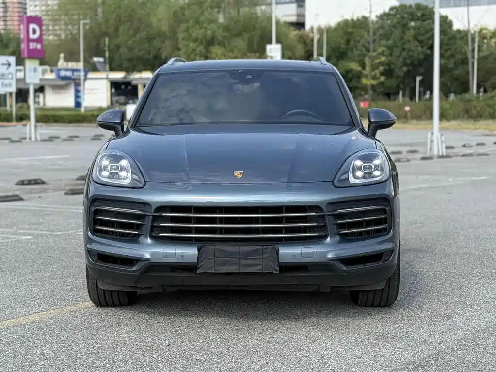 Porsche Cayenne — миниатюра 4