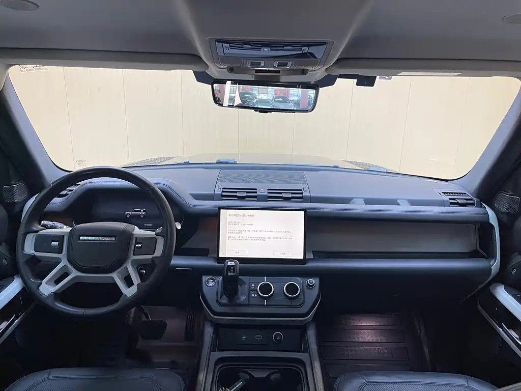 Land Rover Defender — миниатюра 5