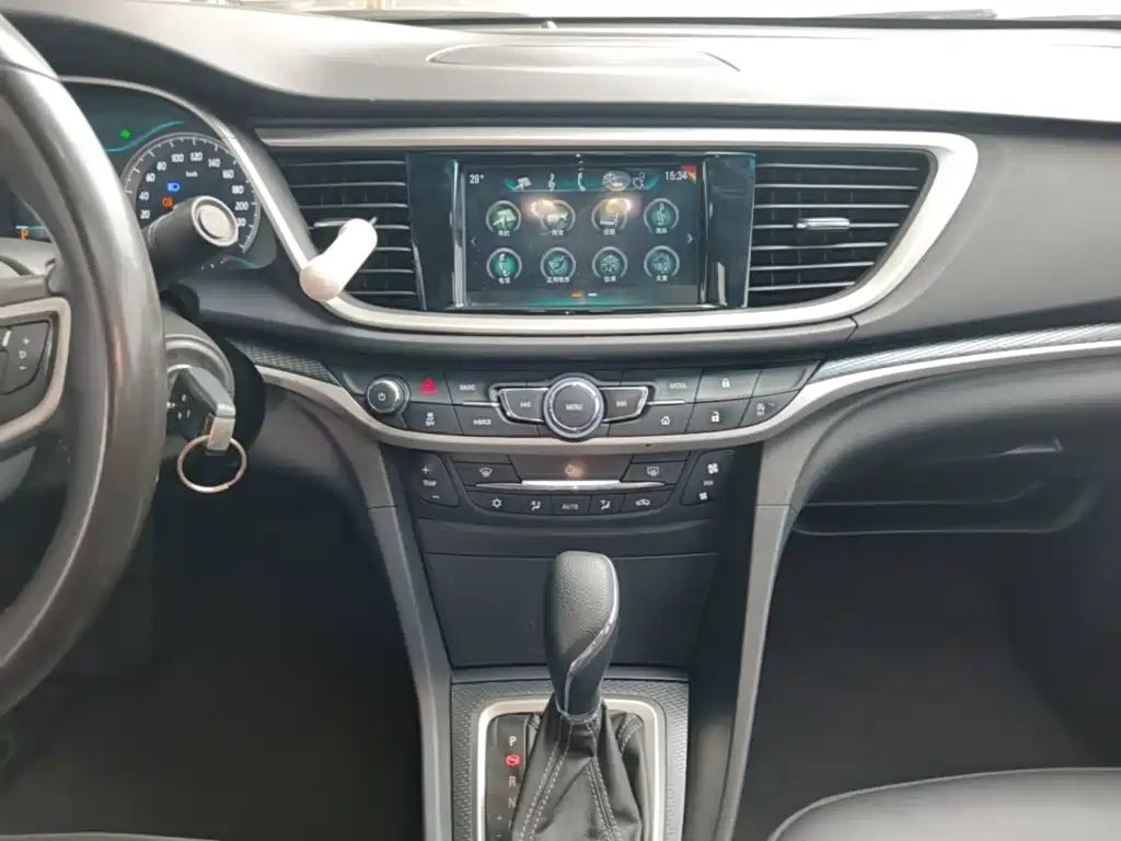 Buick Excelle — миниатюра 12