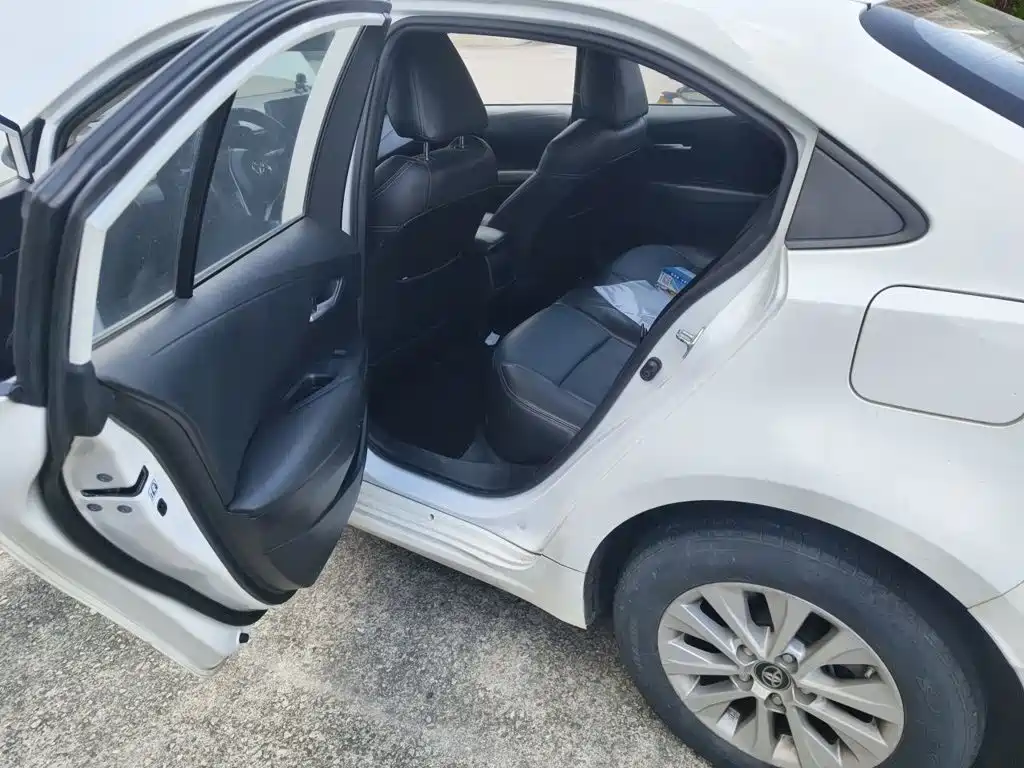 Toyota Corolla — миниатюра 13