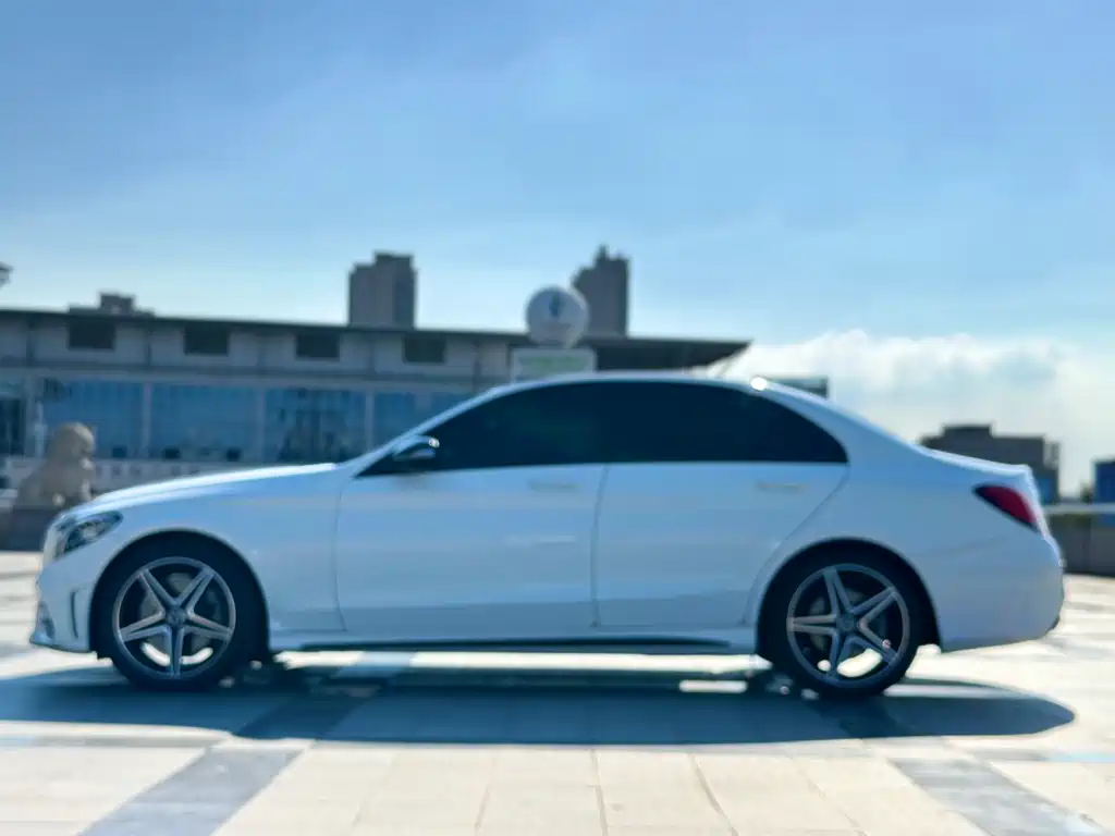 Mercedes-Benz C-Class — миниатюра 4