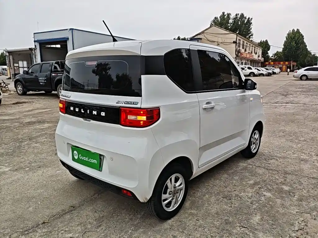 Wuling MINIEV — миниатюра 7