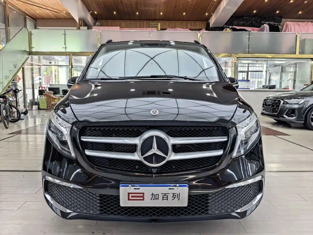 Mercedes-Benz V-Class — миниатюра 2